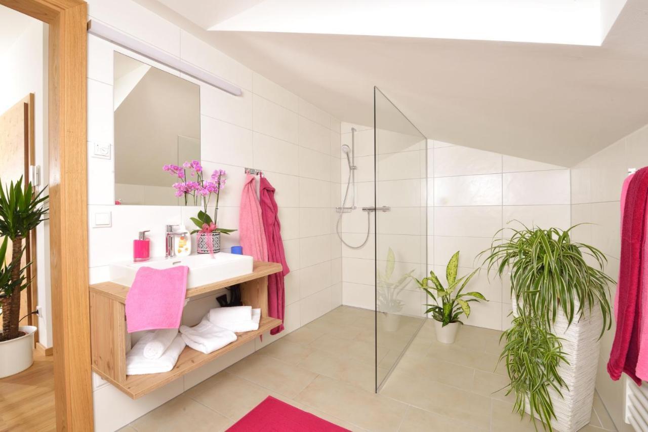 טאופליץ Appartements Kolb מראה חיצוני תמונה